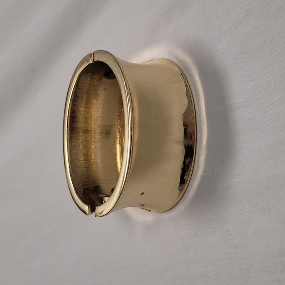 Bracelet - Picture 1 of 5